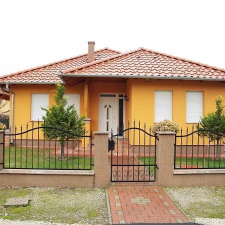 Holiday Home Balatonmariafurdo, Somogy 1 Balatonkeresztúr エクステリア 写真