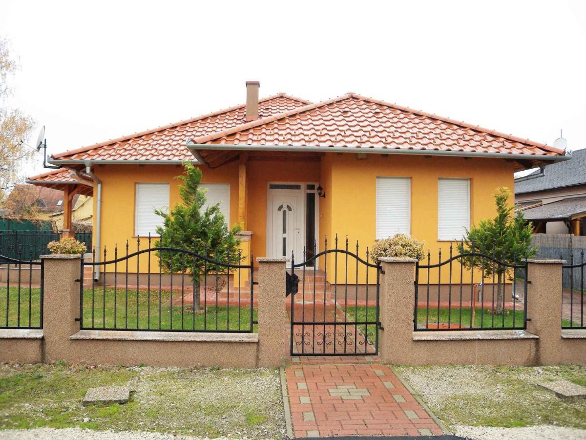 Holiday Home Balatonmariafurdo, Somogy 1 Balatonkeresztúr エクステリア 写真