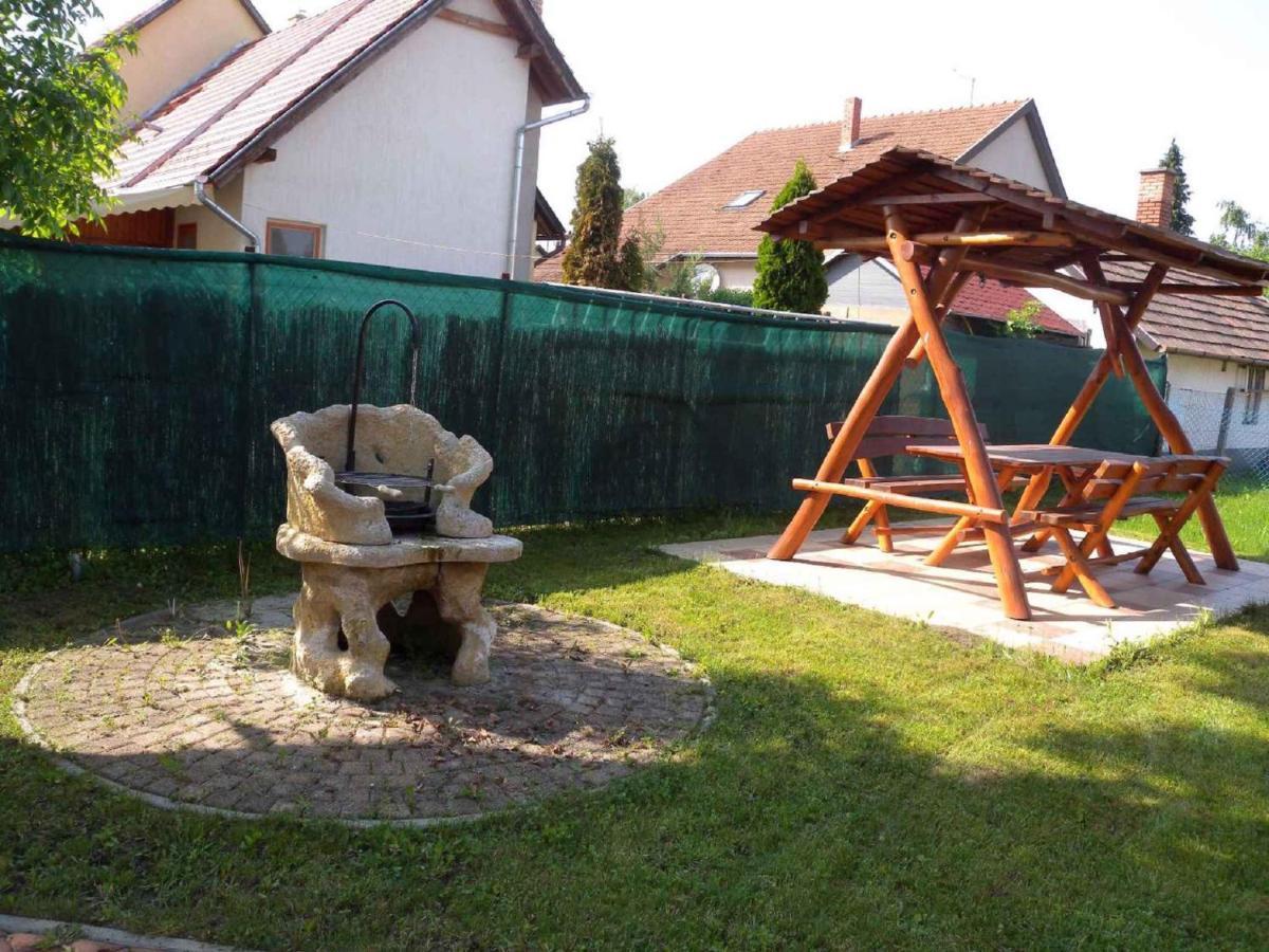 Holiday Home Balatonmariafurdo, Somogy 1 Balatonkeresztúr エクステリア 写真