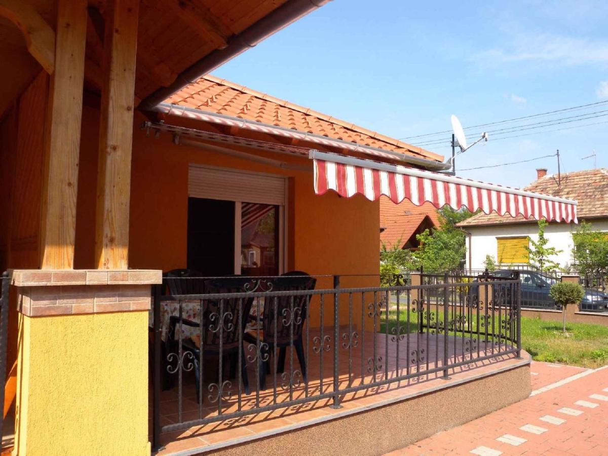 Holiday Home Balatonmariafurdo, Somogy 1 Balatonkeresztúr エクステリア 写真